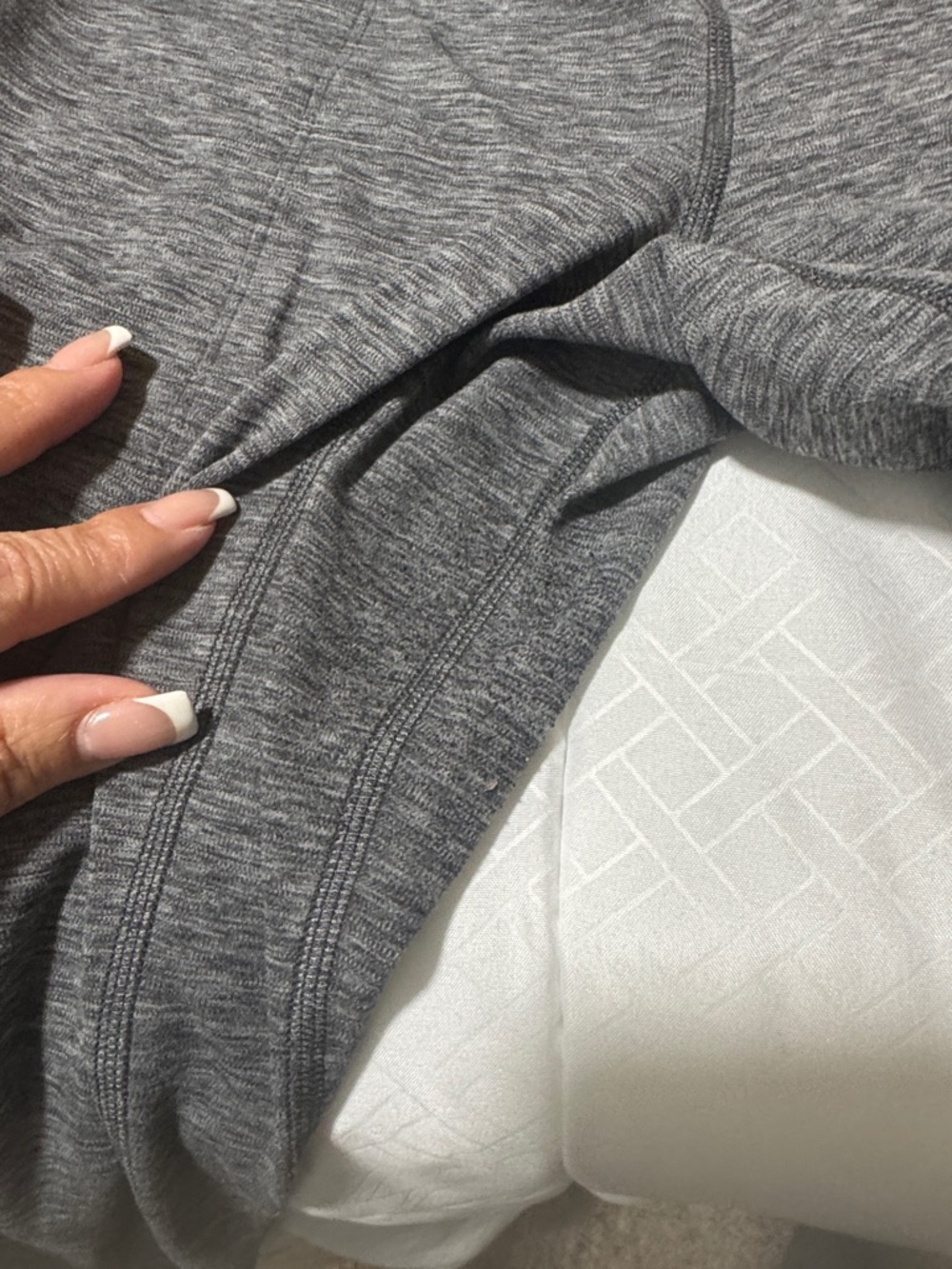 Lululemon Gray Jogger Sweatpants - Comfortable Everyday Bottoms - Picture 4 of 5